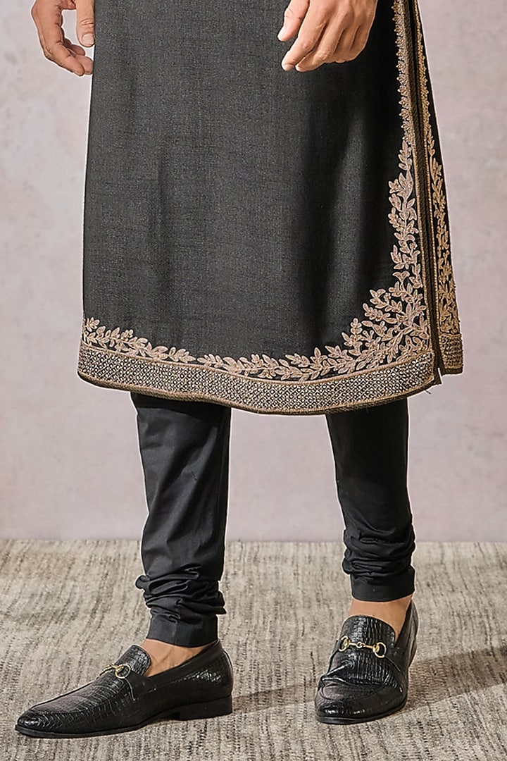 Black Tussar Viscose Slub Hand Embroidered Kurta Set by Tarun Tahiliani Men at Pernia's Pop Up Shop