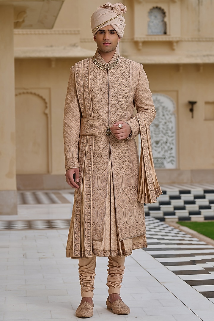 Gold Georgette Zari & Thread Embellished Groom Sherwani Set by Tarun Tahiliani Men at Pernia's Pop Up Shop