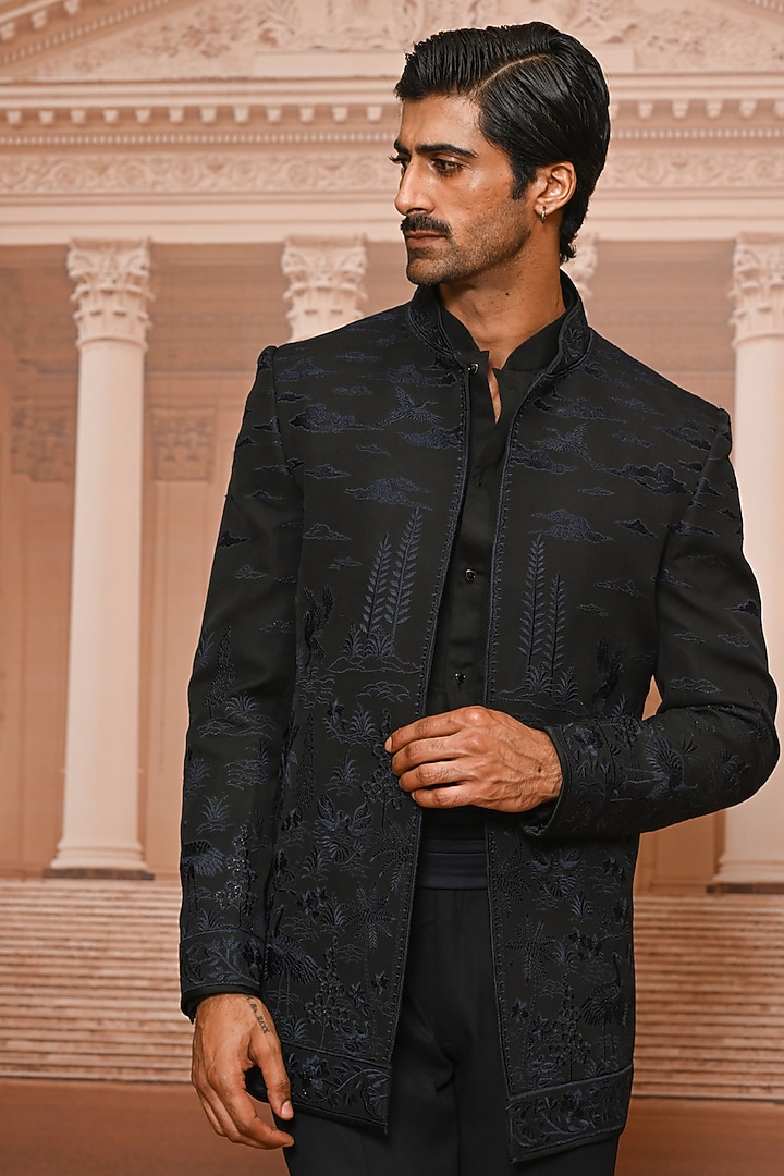 Black Georgette Resham Embroidered Groom Bandhgala Set by Tarun Tahiliani Men at Pernia's Pop Up Shop