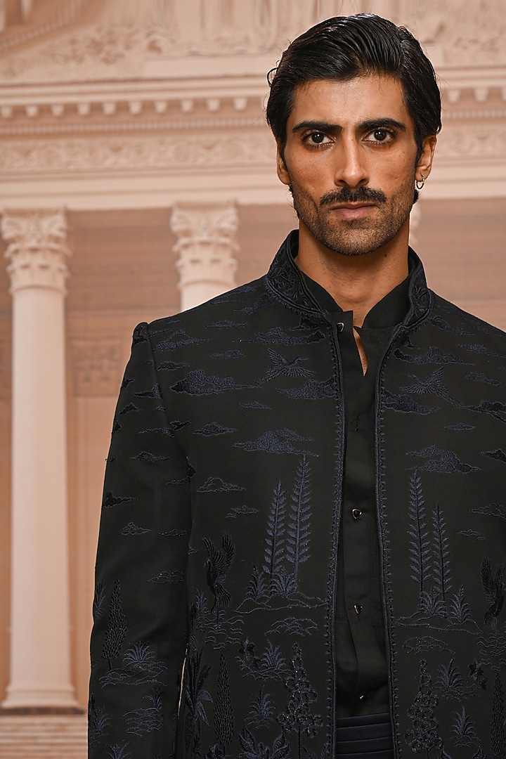 Black Georgette Resham Embroidered Groom Bandhgala Set by Tarun Tahiliani Men at Pernia's Pop Up Shop