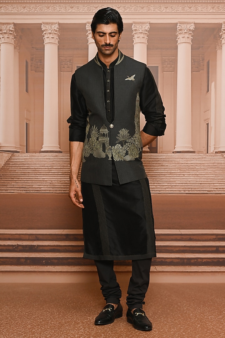 Charcoal Dupion Silk Waistcoat Set by Tarun Tahiliani Men at Pernia's Pop Up Shop