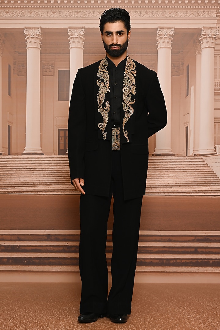 Black Japanese Crepe Hand Embroidered Groom Bandhgala Set by Tarun Tahiliani Men at Pernia's Pop Up Shop