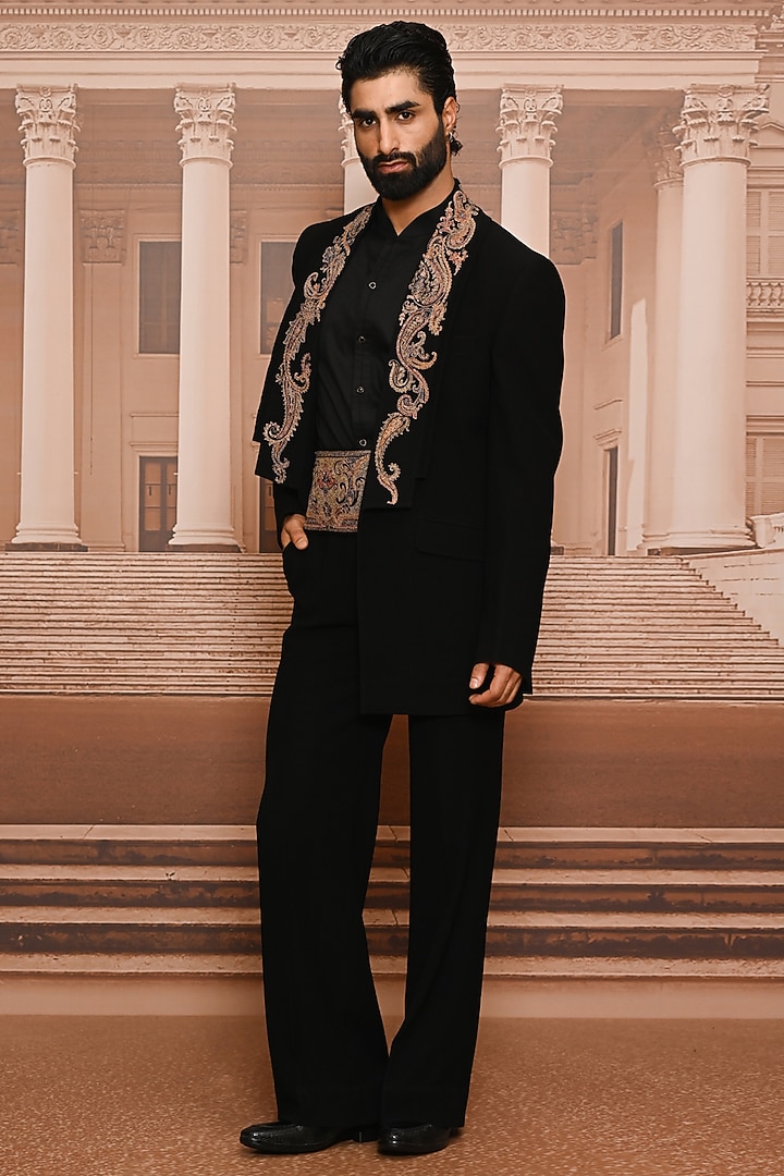 Black Japanese Crepe Hand Embroidered Groom Bandhgala Set by Tarun Tahiliani Men at Pernia's Pop Up Shop