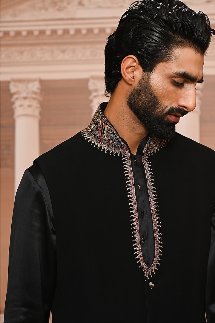 Black Japanese Crepe Embroidered Waistcoat Set by Tarun Tahiliani Men at Pernia's Pop Up Shop