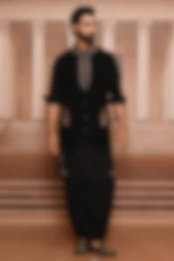 Black Japanese Crepe Hand Embroidered Waistcoat Set by Tarun Tahiliani Men at Pernia's Pop Up Shop