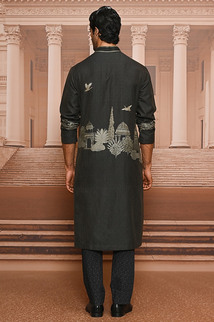 Charcoal Dupion Silk Digital Printed Kurta Set by Tarun Tahiliani Men at Pernia's Pop Up Shop