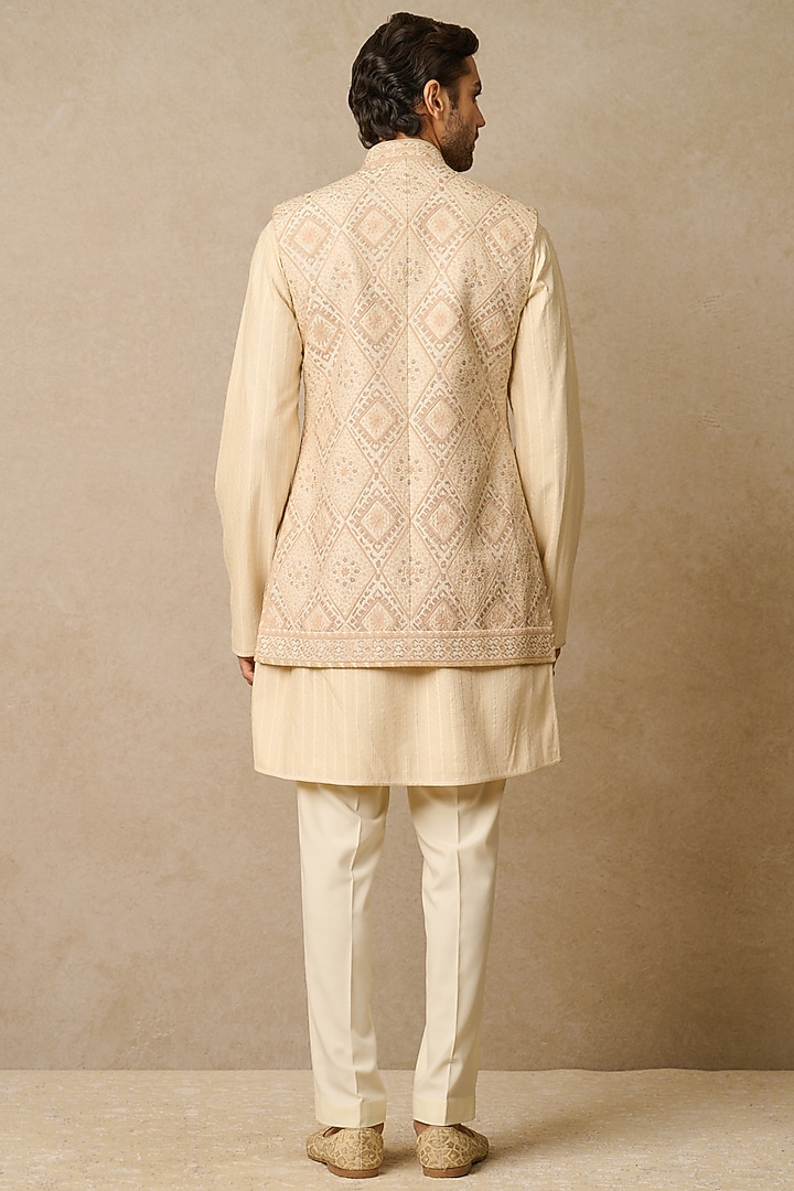 Ivory Raw Silk Embroidered Waistcoat by Tarun Tahiliani Men at Pernia's Pop Up Shop
