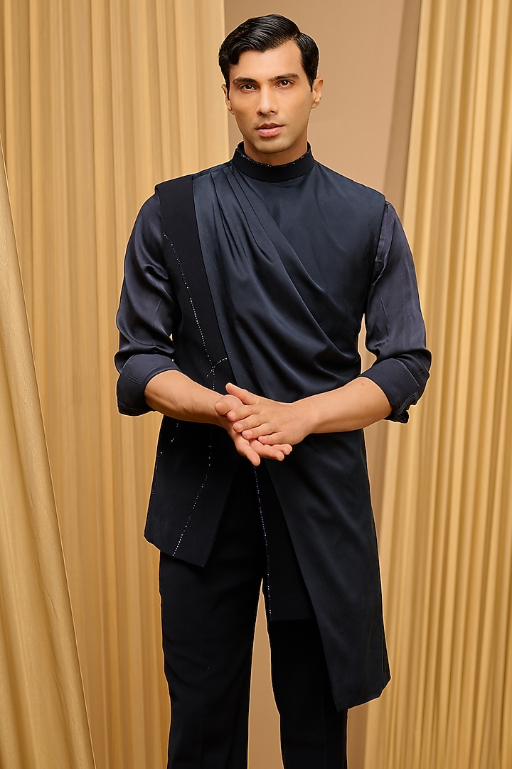 Black Japanese Crepe & Cotton Velvet Bundi Jacket Set by Tarun Tahiliani Men at Pernia's Pop Up Shop