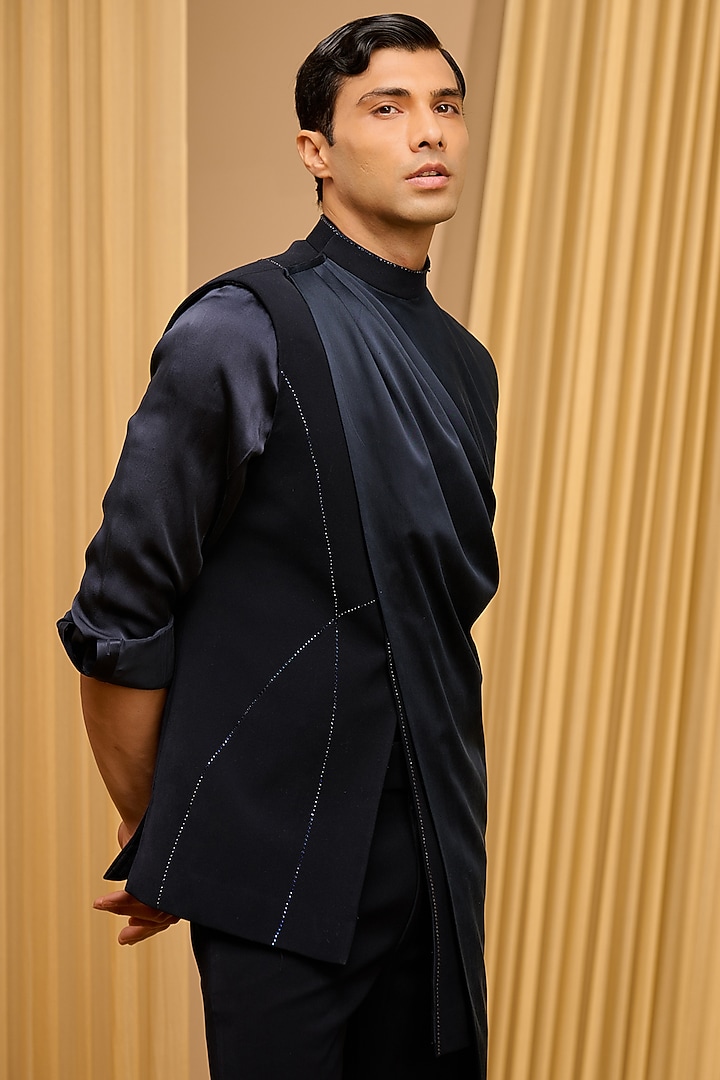 Black Japanese Crepe & Cotton Velvet Bundi Jacket Set by Tarun Tahiliani Men at Pernia's Pop Up Shop