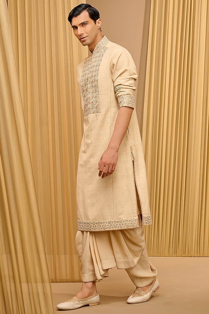 Beige Silk Double Georgette Thread Embroidered Kurta Set by Tarun Tahiliani Men at Pernia's Pop Up Shop