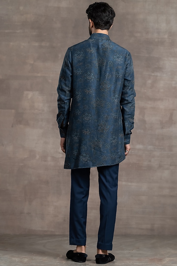 Navy Blue Silk Floral Printed Kurta Set by Tarun Tahiliani Men at Pernia's Pop Up Shop