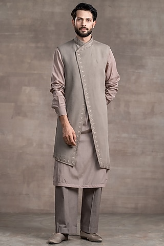 Beige Georgette Thread Embroidered Sherwani Set by Tarun Tahiliani Men