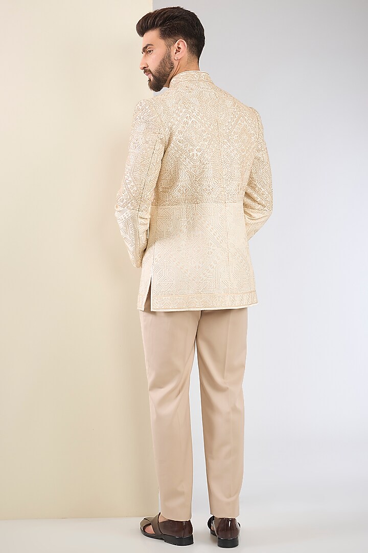 Ivory Silk Dupion Threadwork Structured Bandhgala by Tarun Tahiliani Men at Pernia's Pop Up Shop