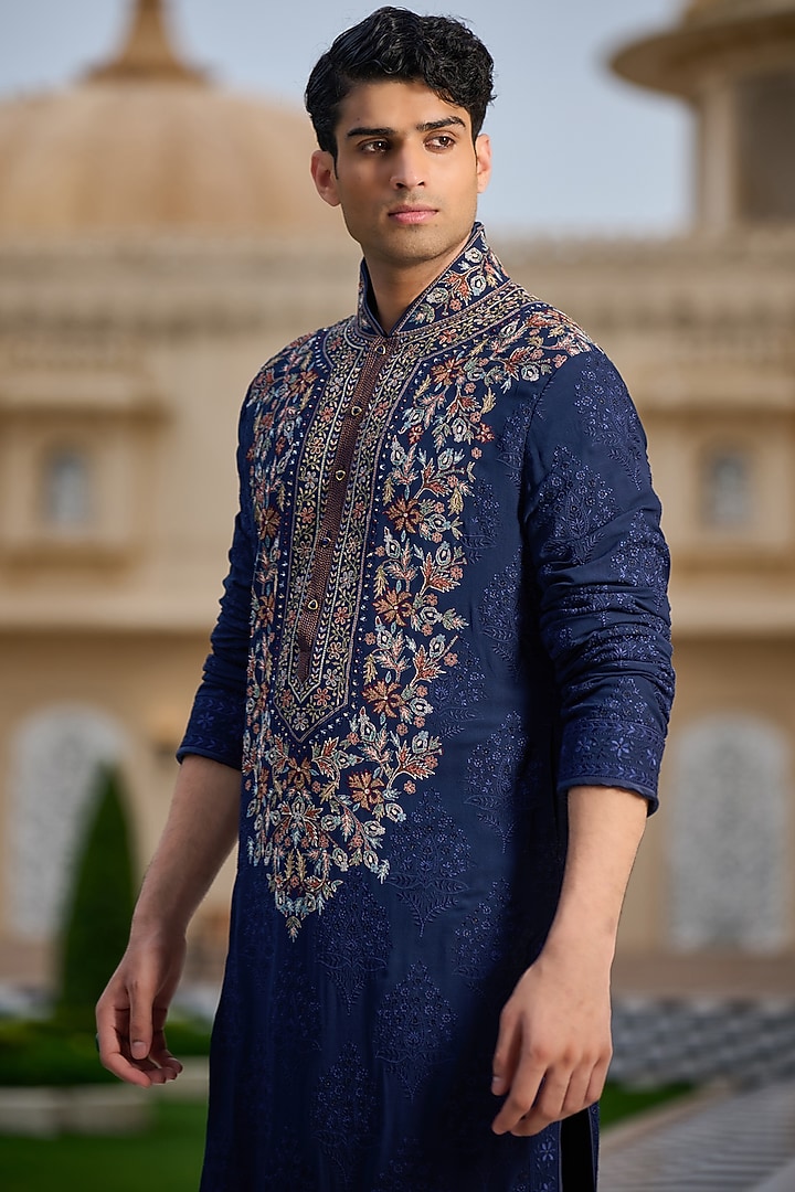 Navy Georgette Thread Embroidered Kurta Set by Tarun Tahiliani Men at Pernia's Pop Up Shop