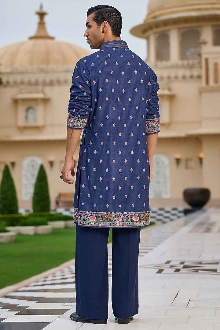 Navy Linen Thread Hand Embroidered Kurta Set by Tarun Tahiliani Men at Pernia's Pop Up Shop