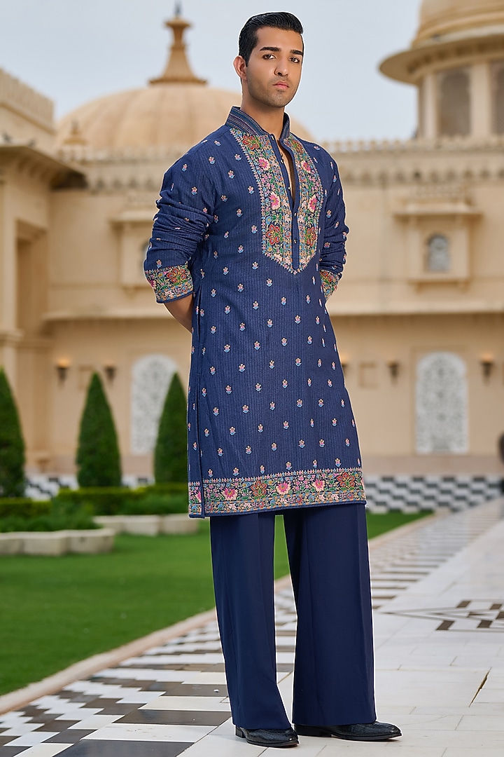 Navy Linen Thread Hand Embroidered Kurta Set by Tarun Tahiliani Men at Pernia's Pop Up Shop