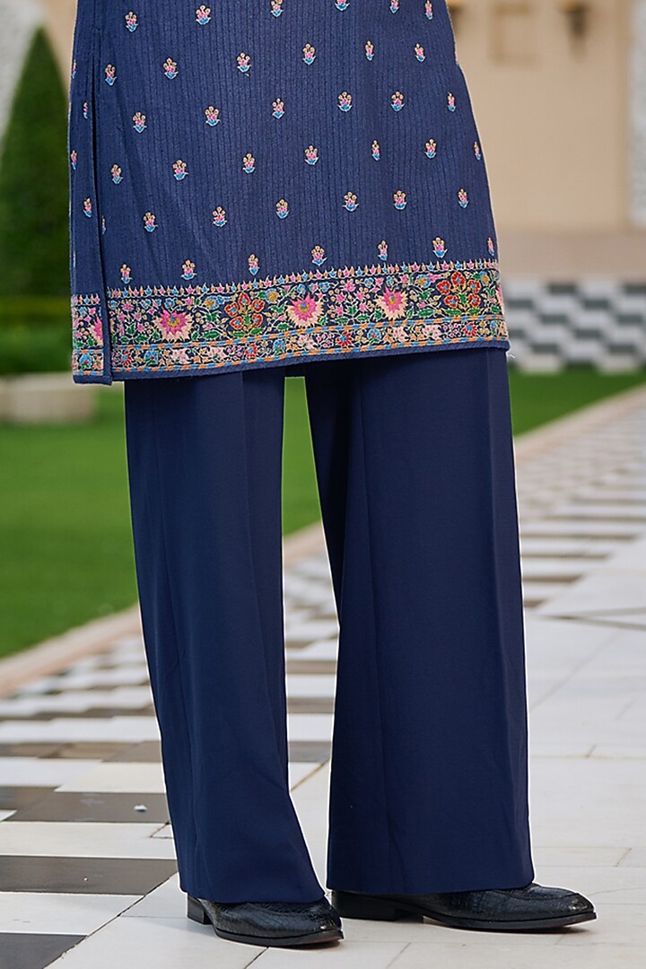 Navy Linen Thread Hand Embroidered Kurta Set by Tarun Tahiliani Men at Pernia's Pop Up Shop