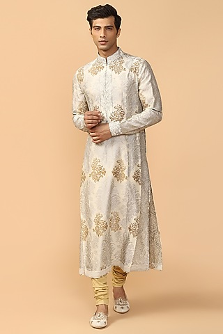 Grey Pleated & Printed Kurta Set by Tarun Tahiliani Men