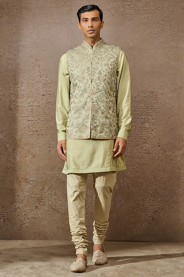 Jade Silk Dupion Floral Printed & Thread Embroidered Bundi Jacket Set by Tarun Tahiliani Men at Pernia's Pop Up Shop