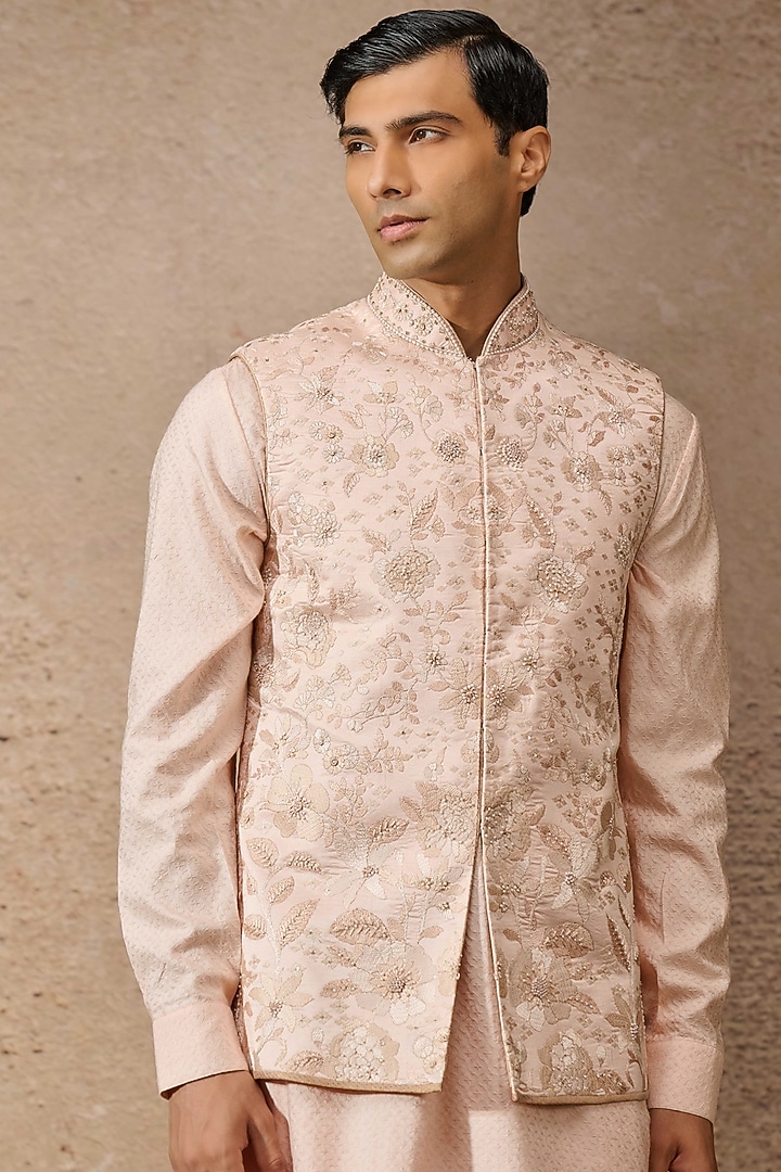 Salmon Silk Dupion Floral Printed & Thread Embroidered Bundi Jacket Set by Tarun Tahiliani Men at Pernia's Pop Up Shop