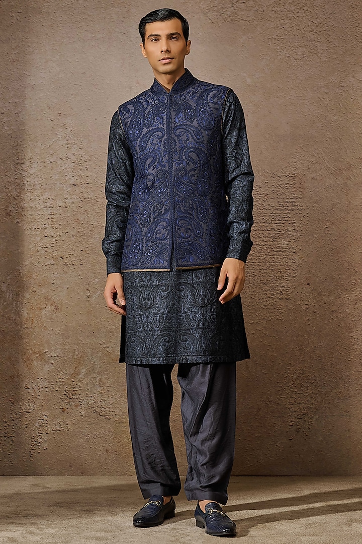 Navy Silk Dupion & Georgette Aari Embroidered Bundi Jacket Set by Tarun Tahiliani Men