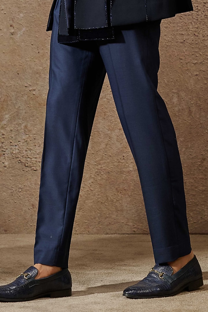 Navy Blue Japanese Crepe Groom Bandhgala Set by Tarun Tahiliani Men at Pernia's Pop Up Shop