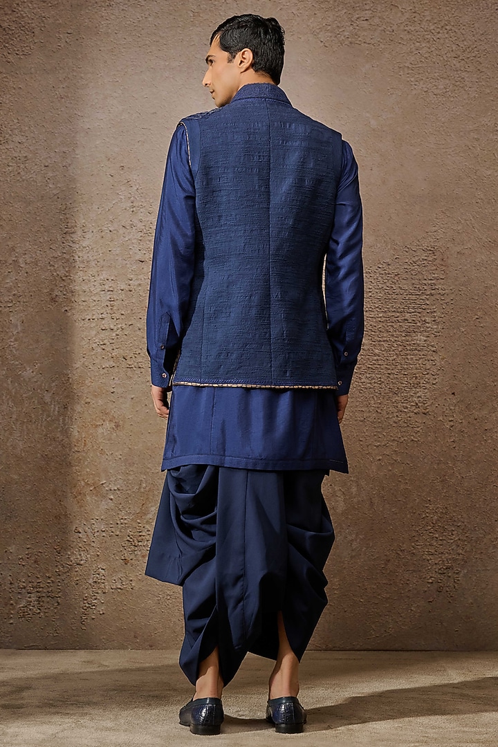 Navy Textured Fabric Paisley Motifs Embroidered Groom Indowestern Jacket Set by Tarun Tahiliani Men at Pernia's Pop Up Shop