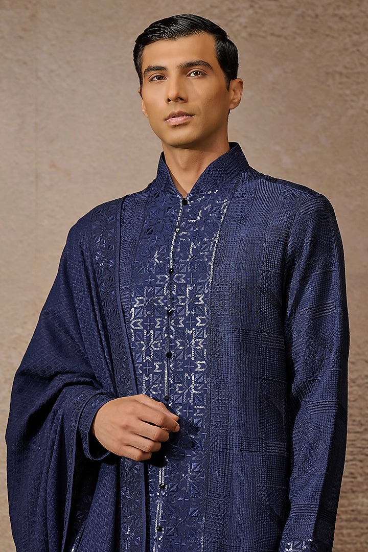 Navy Silk Double Georgette Sequins Embroidered Kurta Set by Tarun Tahiliani Men at Pernia's Pop Up Shop