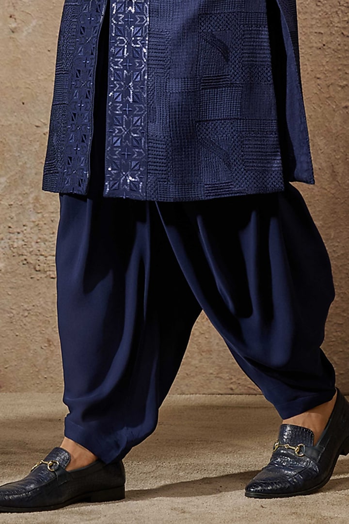 Navy Silk Double Georgette Sequins Embroidered Bundi Jacket by Tarun Tahiliani Men at Pernia's Pop Up Shop