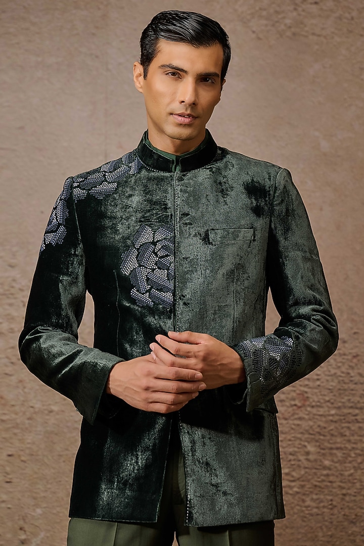 Emerald Silk Velvet Floral Thread Embroidered Groom Bandhgala Set by Tarun Tahiliani Men at Pernia's Pop Up Shop