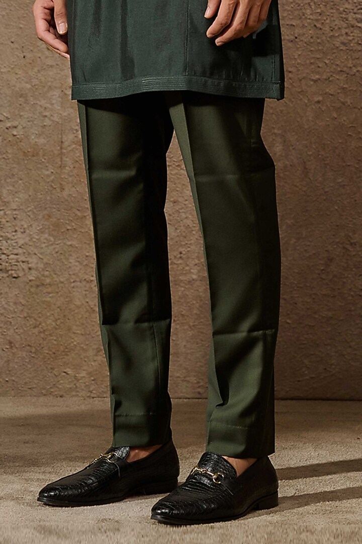 Emerald Silk Velvet Floral Thread Embroidered Groom Indowestern Set by Tarun Tahiliani Men at Pernia's Pop Up Shop