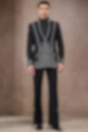 Black Double Georgette Hand Embroidered Groom Bandhgala Set by Tarun Tahiliani Men at Pernia's Pop Up Shop