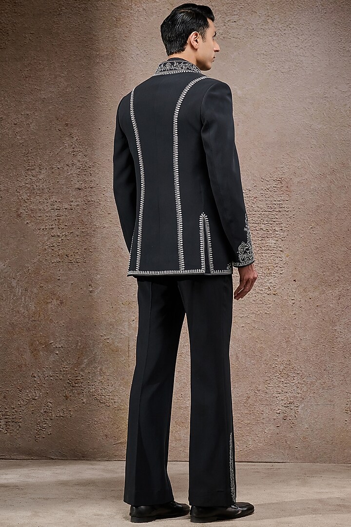 Black Double Georgette Hand Embroidered Groom Bandhgala Set by Tarun Tahiliani Men at Pernia's Pop Up Shop