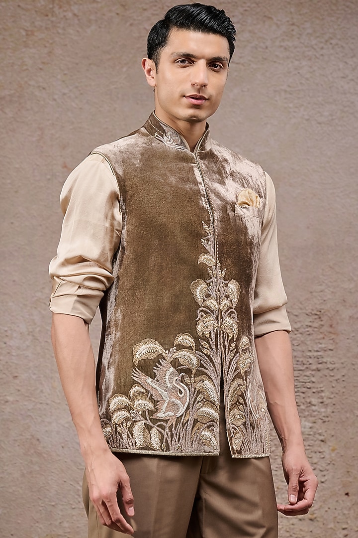 Olive Silk Velvet Hand Embroidered Waistcoat by Tarun Tahiliani Men at Pernia's Pop Up Shop