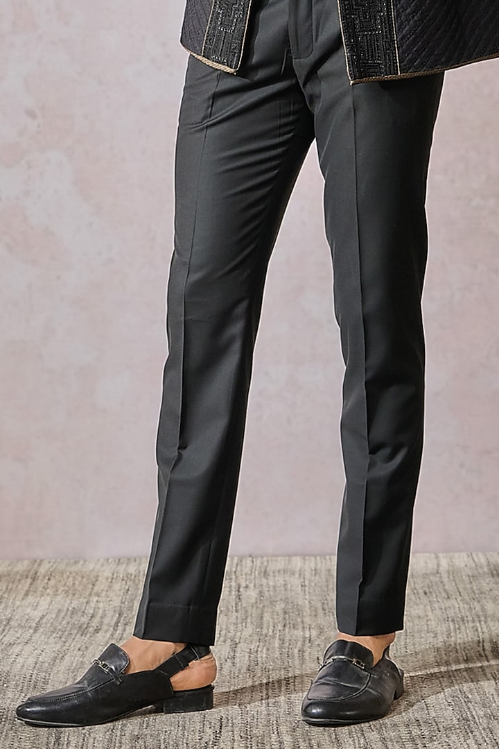 Black Chanderi Jacquard Hand Embroidered Groom Bandhgala Set by Tarun Tahiliani Men at Pernia's Pop Up Shop