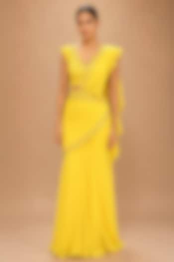 Yellow Viscose Georgette & Satin Embroidered Pre-Draped Reception Saree Set by THE MOLA at Pernia's Pop Up Shop