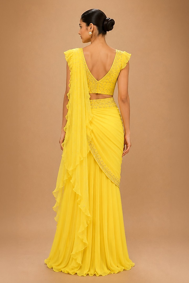 Yellow Viscose Georgette & Satin Embroidered Pre-Draped Reception Saree Set by THE MOLA at Pernia's Pop Up Shop