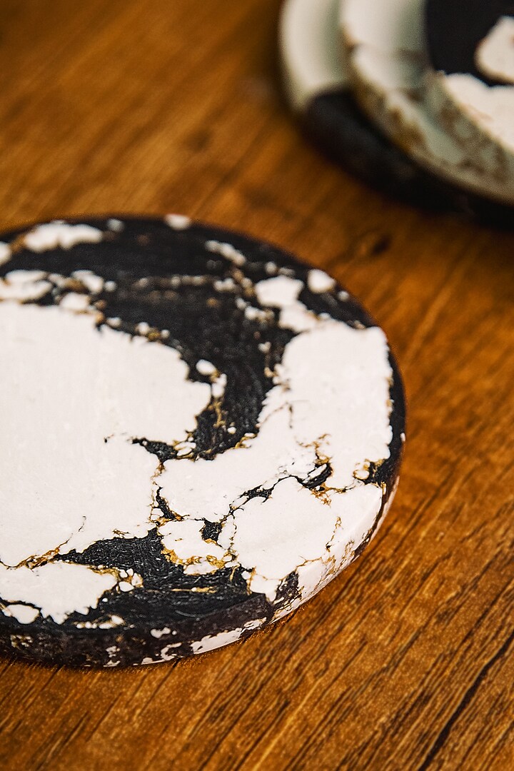 Black & White Resin Round Coaster Set by Think Artly at Pernia's Pop Up Shop