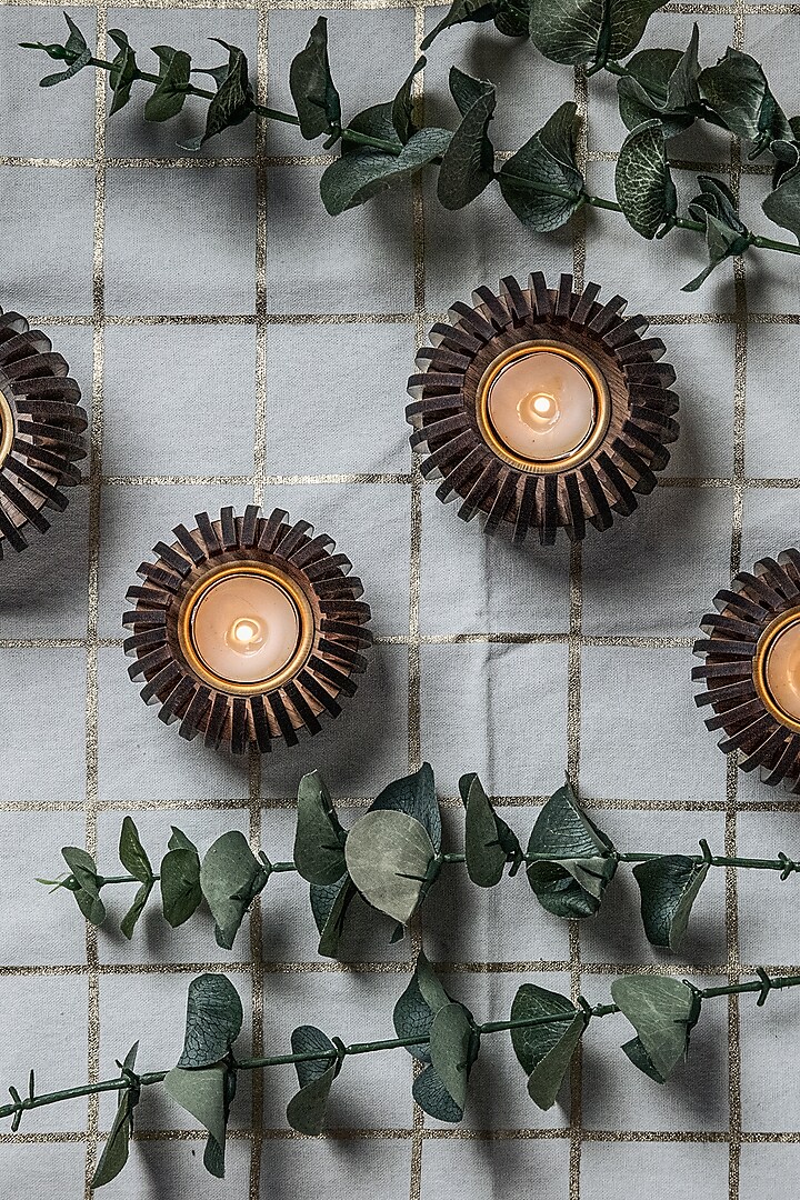 Brown Pinewood Tea Light Holder (Set Of 4) by Think Artly