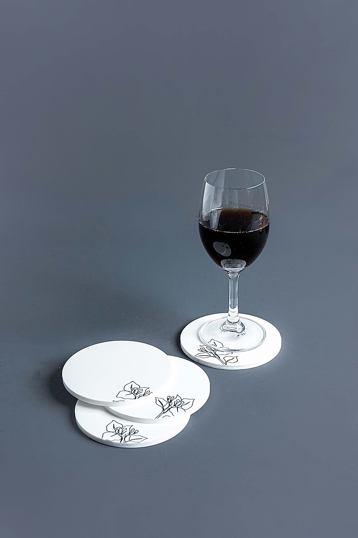 White Handcrafted Marble Coaster Set by Think Artly