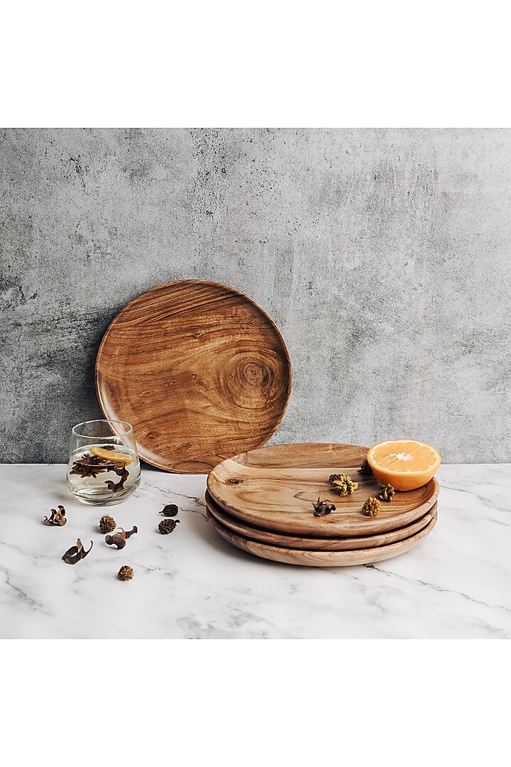 Brown Acacia Wood Plate Set by Think Artly at Pernia's Pop Up Shop