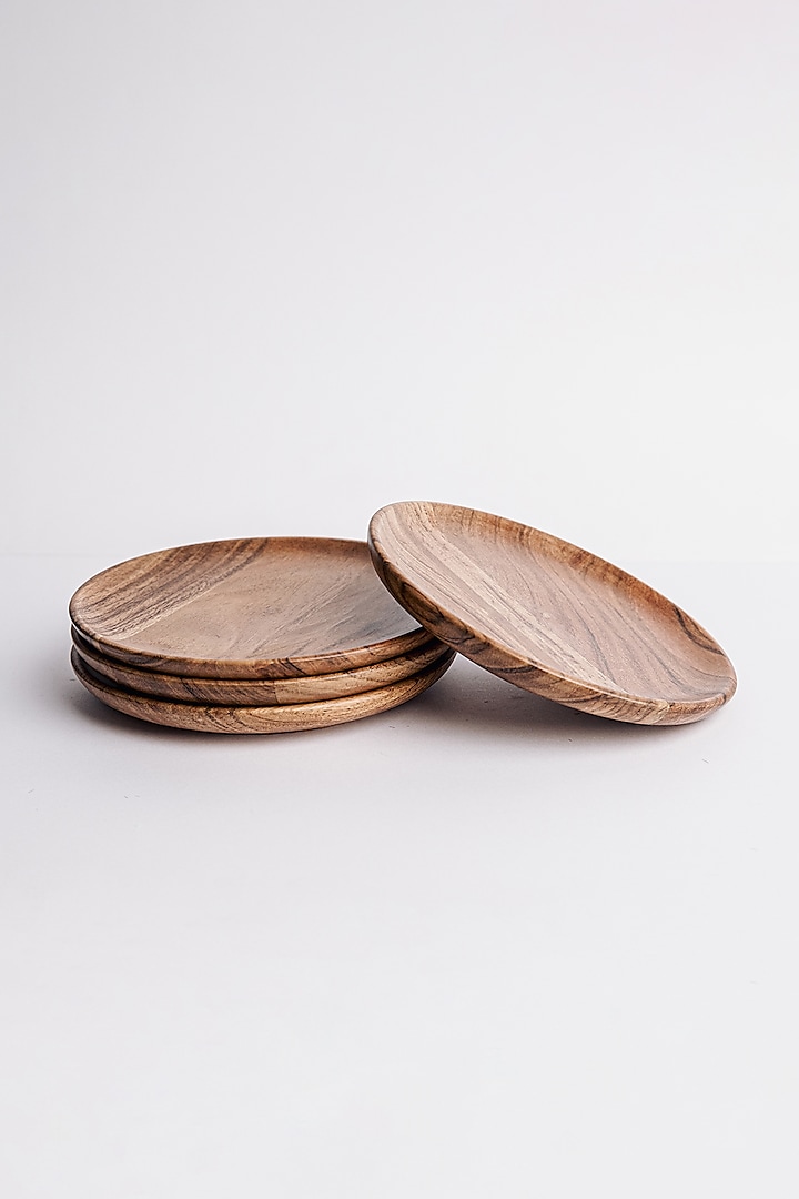 Brown Acacia Wood Plate Set by Think Artly