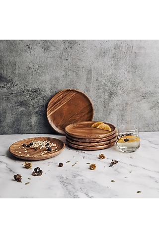 Brown Acacia Wood Plate Set by Think Artly