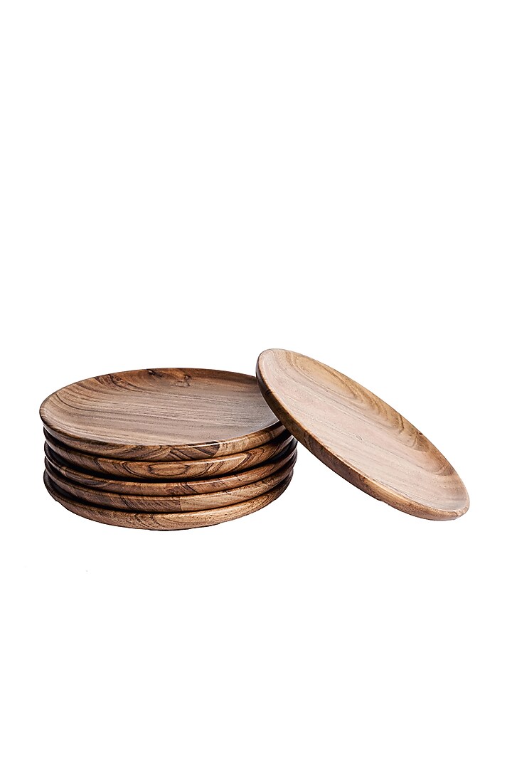 Brown Acacia Wood Plate Set by Think Artly at Pernia's Pop Up Shop