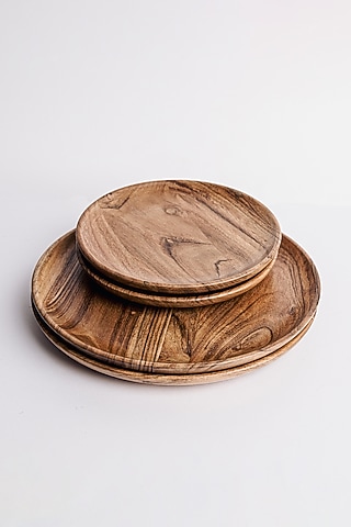 Brown Acacia Wood Plate Set by Think Artly