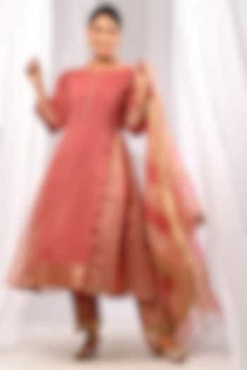 Peach Cotton Silk Printed & Embroidered Kurta Set by The Home Affair at Pernia's Pop Up Shop