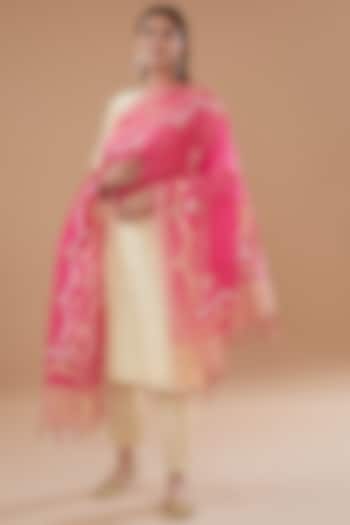 Off-White Cotton Silk Embroidered Kurta Set by The Home Affair at Pernia's Pop Up Shop