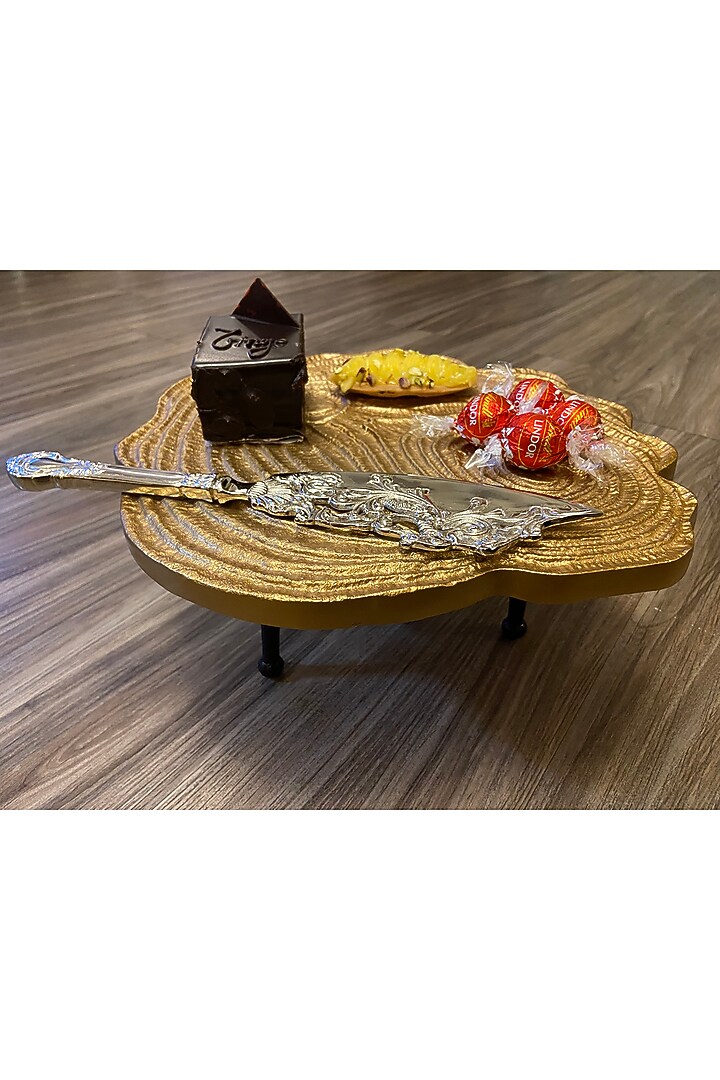 Gold & Black Aluminium Cake Stand by The house of trendz at Pernia's Pop Up Shop