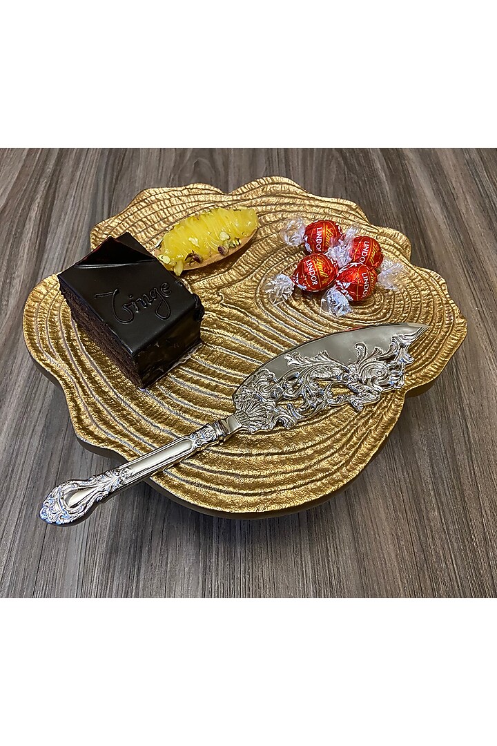 Gold & Black Aluminium Cake Stand by The house of trendz at Pernia's Pop Up Shop