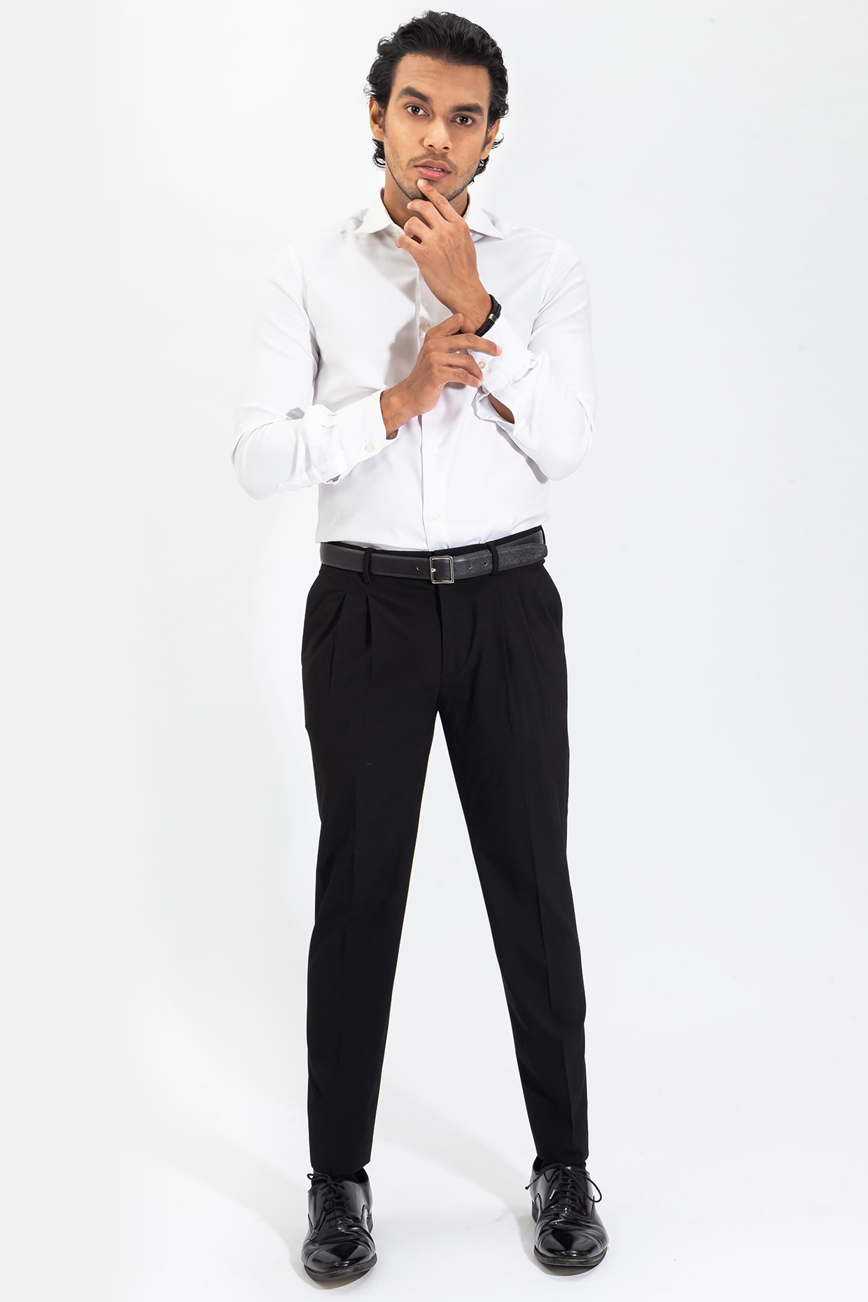 Black Solid Men Twill Trouser, Slim Fit, Size: XL at best price in Surat